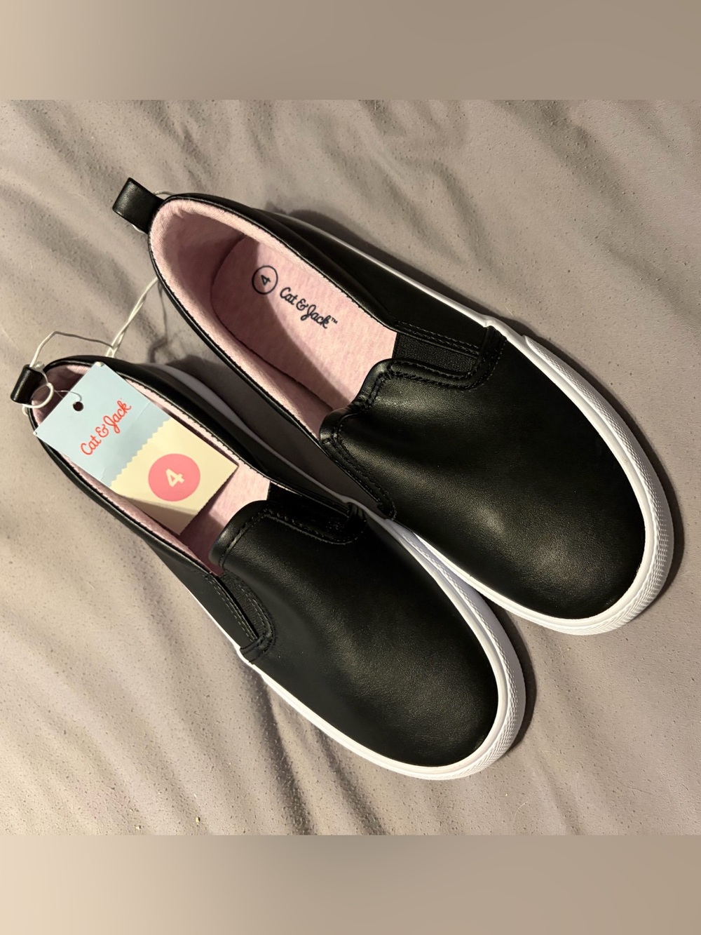 Cat & Jack Hailey Black Slip On Sneakers NWT Size 4